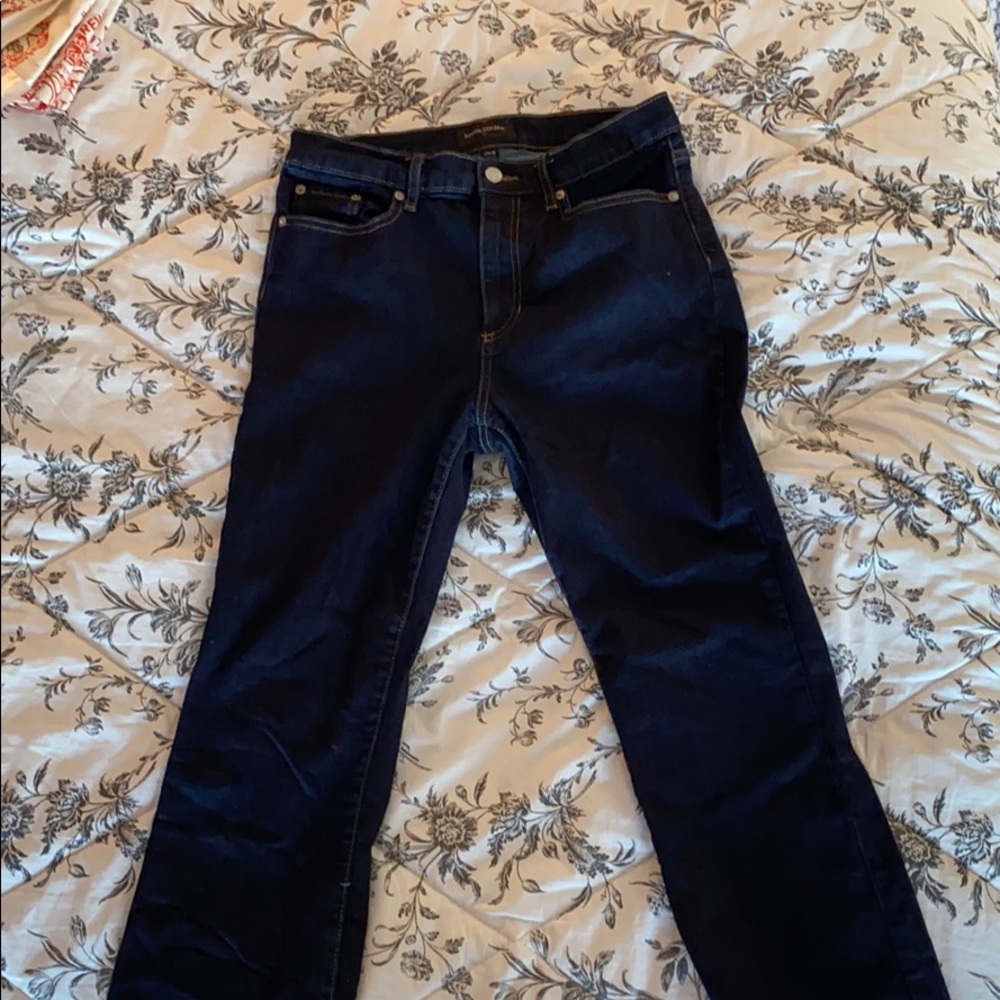 Banana Republic Dark Wash jeans size 8/29. Cropped